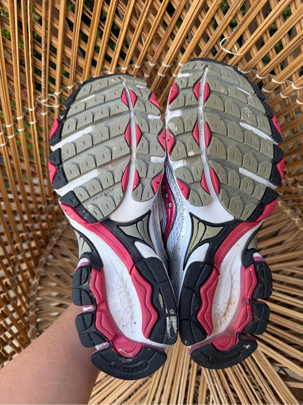 Saucony White, Silver & Pink Women's Running Shoes 9.5 - Picture 7 of 10